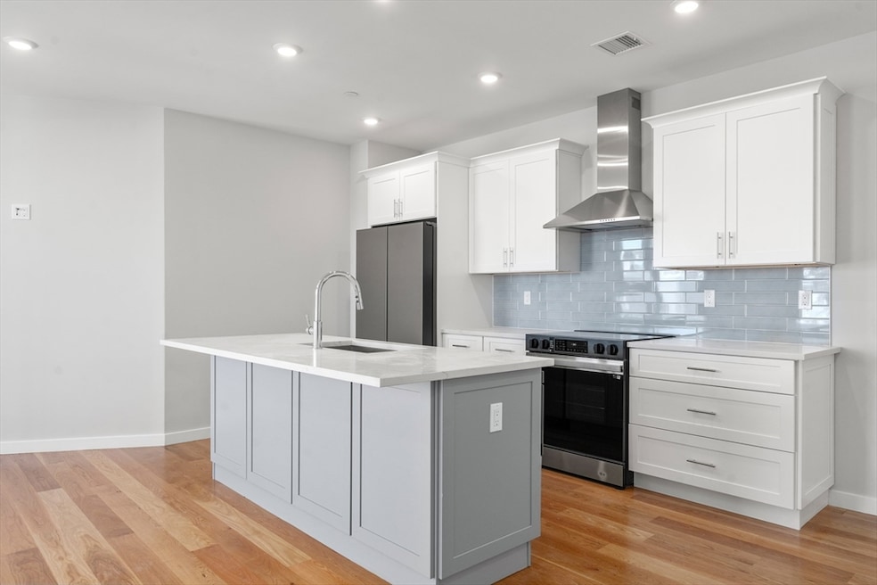 Sold $925,000