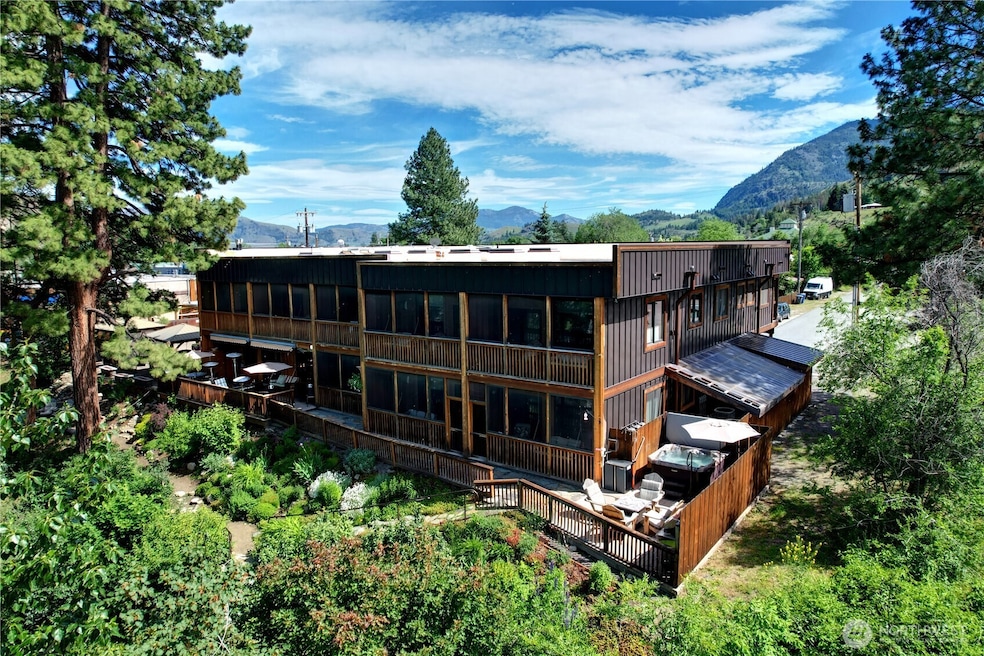 Pending $389,000 • Co-Listing Agent
