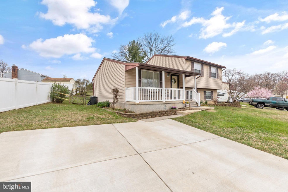 3 Yew Rd, Essex, MD 21221 - photo 1