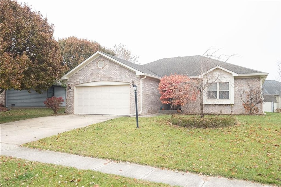 2135 Charles Dr, Franklin, IN 46131 - photo 1