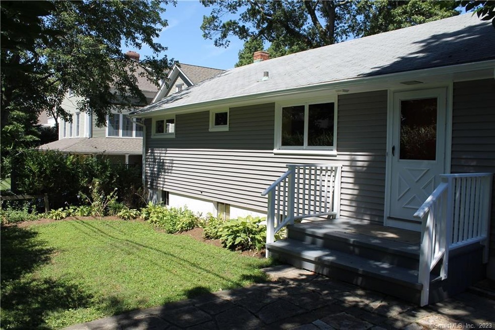 9 Ensign Rd, Norwalk, CT 06853 - photo 1