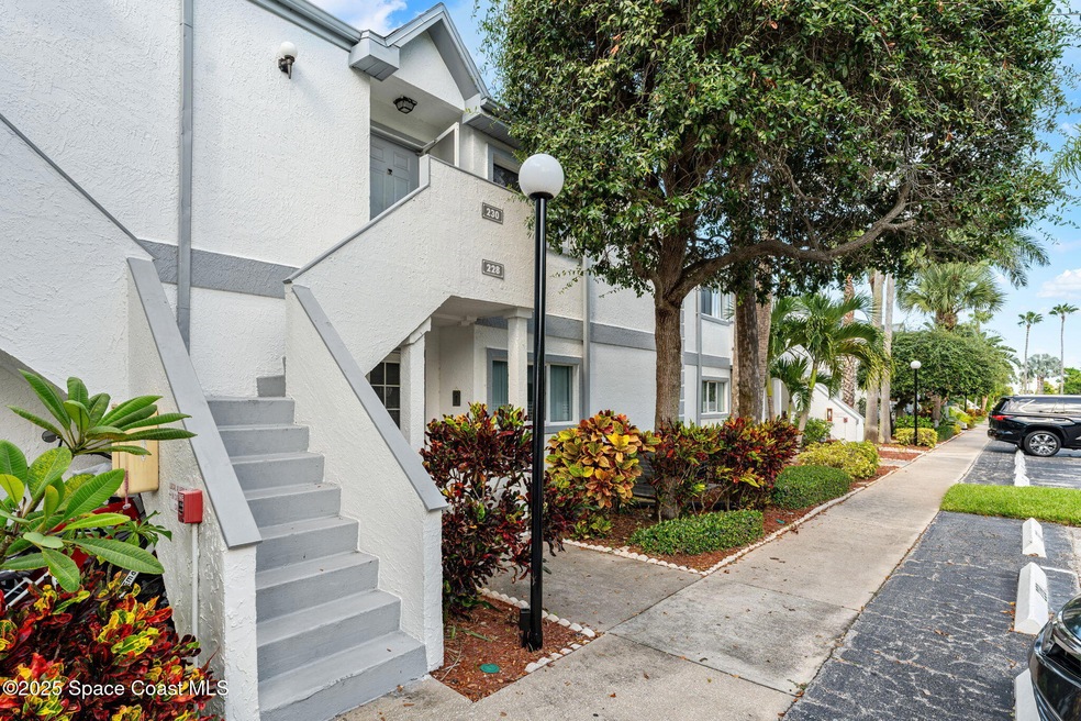 230 Beach Park Ln unit V80, Cape Canaveral, FL 32920 - photo 1