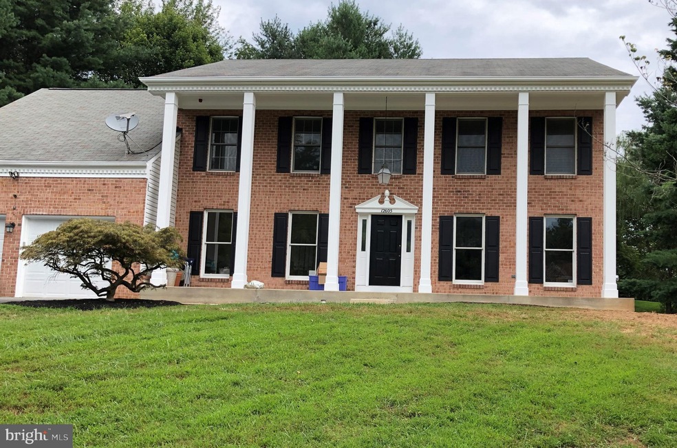 12605 Blue Mountain Ct, North Potomac, MD 20878 - photo 1