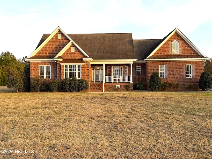 102 Woodmere Ln, Goldsboro, NC 27530 - photo 1