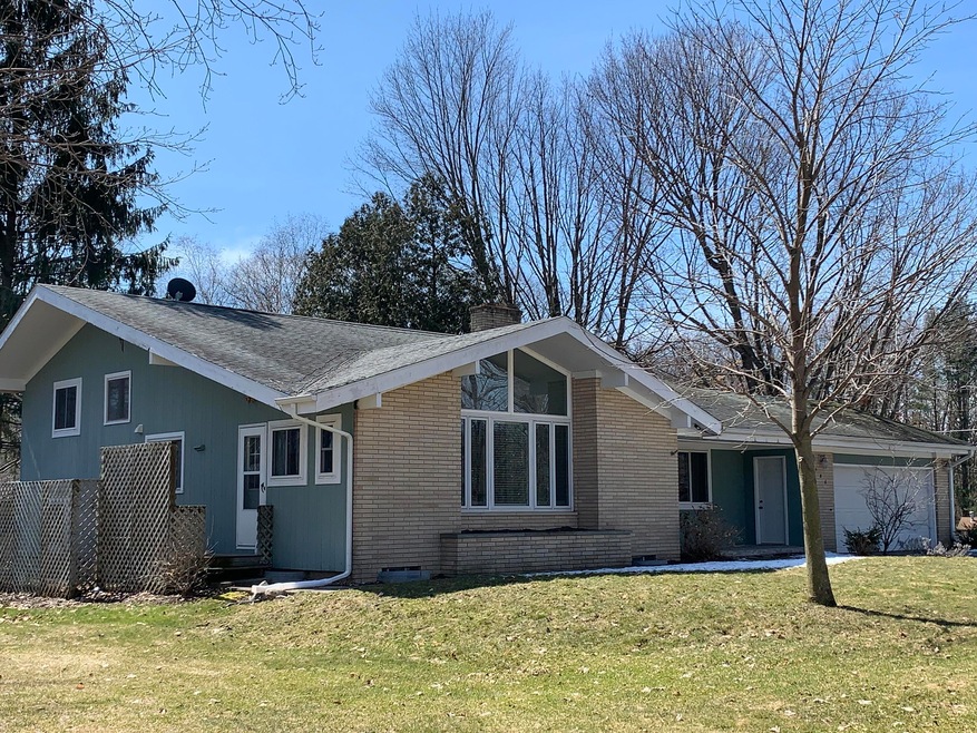 506 Lewis (106)