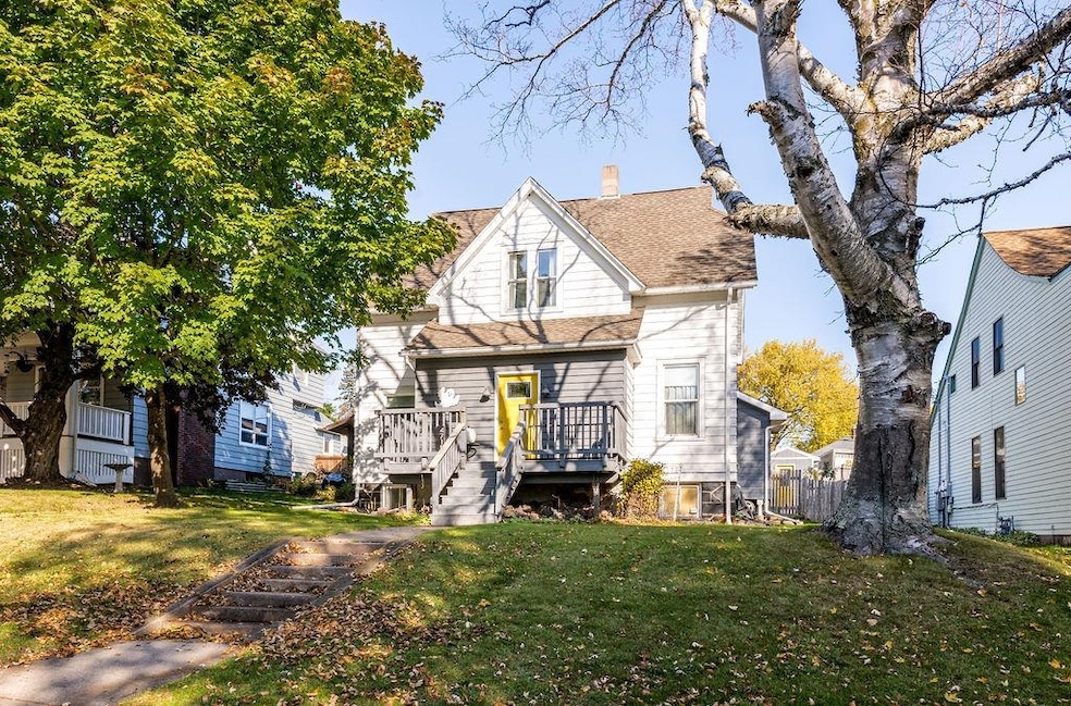 4715 Cooke St, Duluth, MN 55804 - photo 1