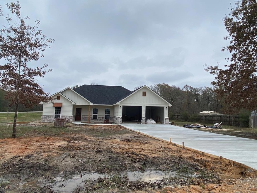 111 Joshua Ln, Lufkin, TX 75904 - photo 1