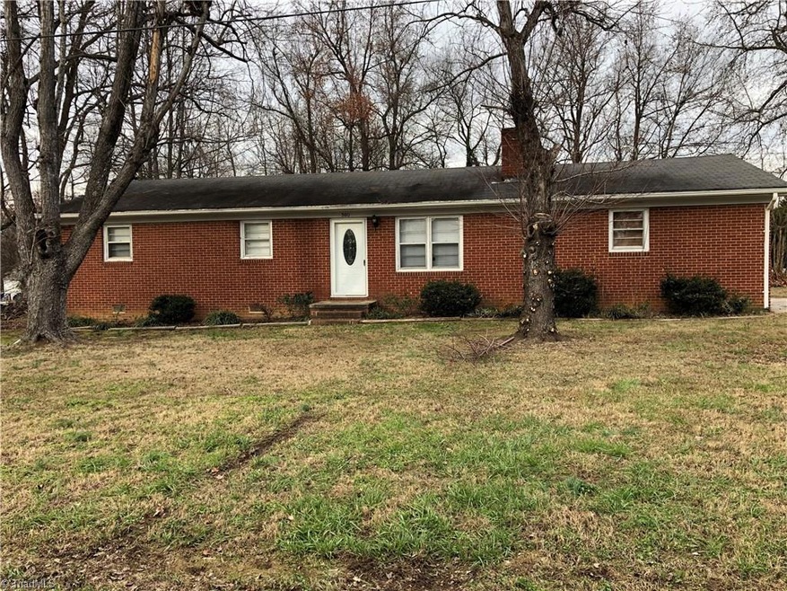 300 Rosemary Dr, Archdale, NC 27263 - photo 1