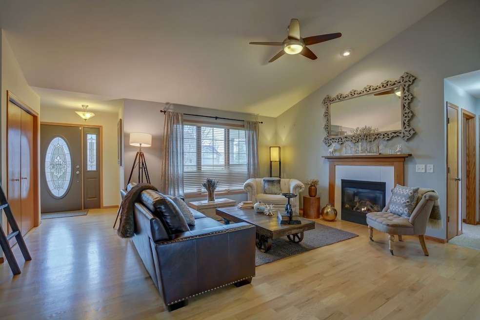 2794 Hollyhock St, Fitchburg, WI 53711 - photo 1