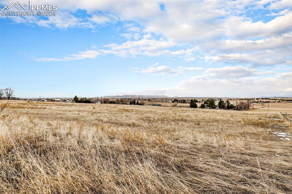 Five Beautiful Acres Close to Peyton and Calhan!