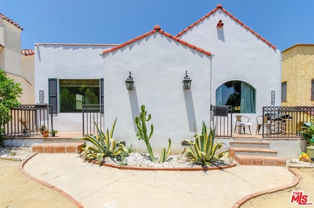 1837 S Highland Ave unit 2, Los Angeles, CA 90019 - photo 1