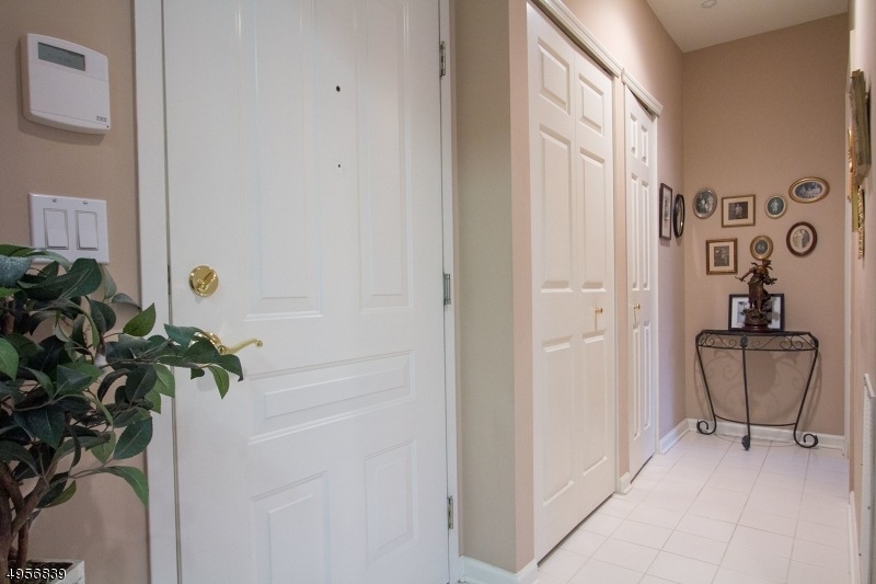 409 Cleveland Ln unit 109, Rockaway, NJ 07866 - photo 1