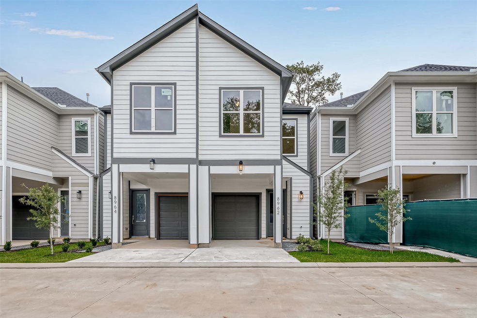 8962 Zurcher Ln, Houston, TX 77080 - photo 1