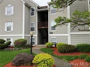 1194 Washington Green, New Windsor, NY 12553 - photo 1