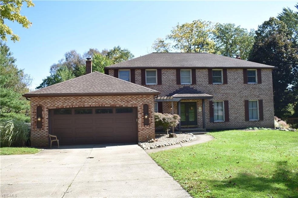 13921 Prince Charles Dr, North Royalton, OH 44133 - photo 1