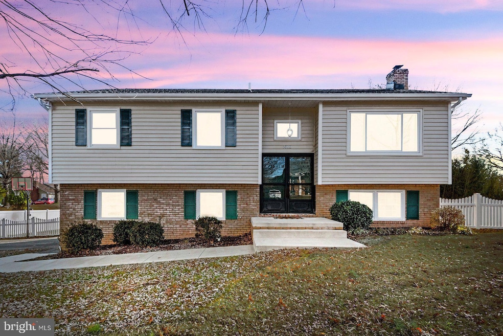 5822 Up a Way Dr, Fredericksburg, VA 22407 - photo 1