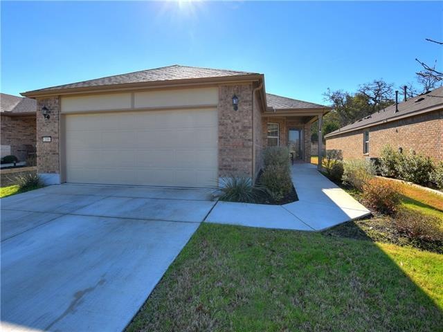 At 1318 sq ft, this 2 bed, 2 bath 2016 Noir Coast plan home in Sun City is a downsizer's dream.