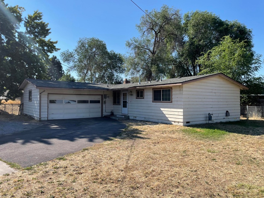 4480 Memorie Ln, Klamath Falls, OR 97603 - photo 1