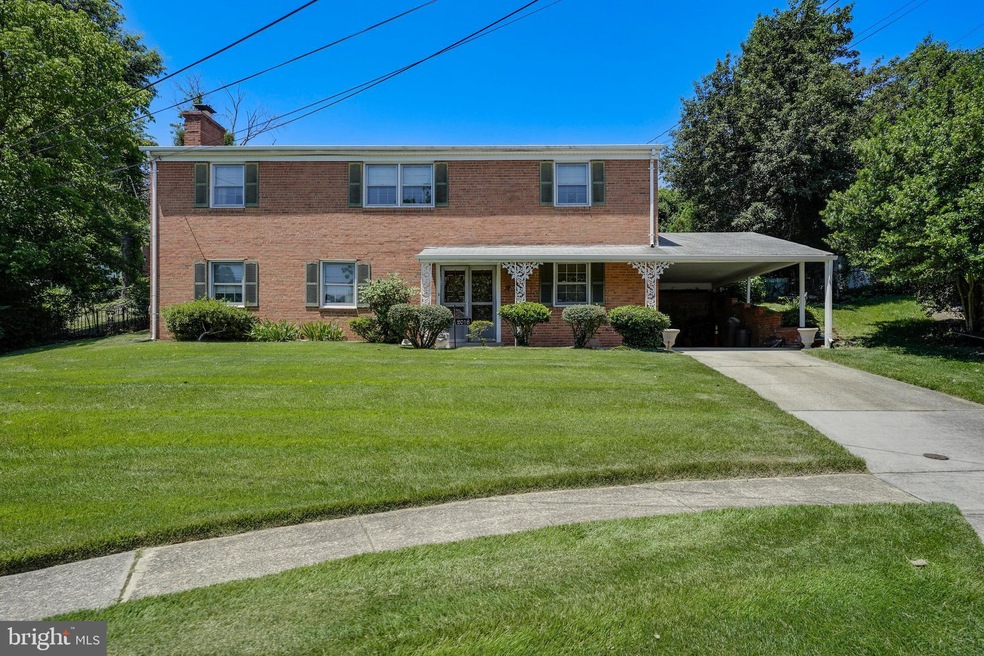 2016 Iverson Ct, Temple Hills, MD 20748 - photo 1