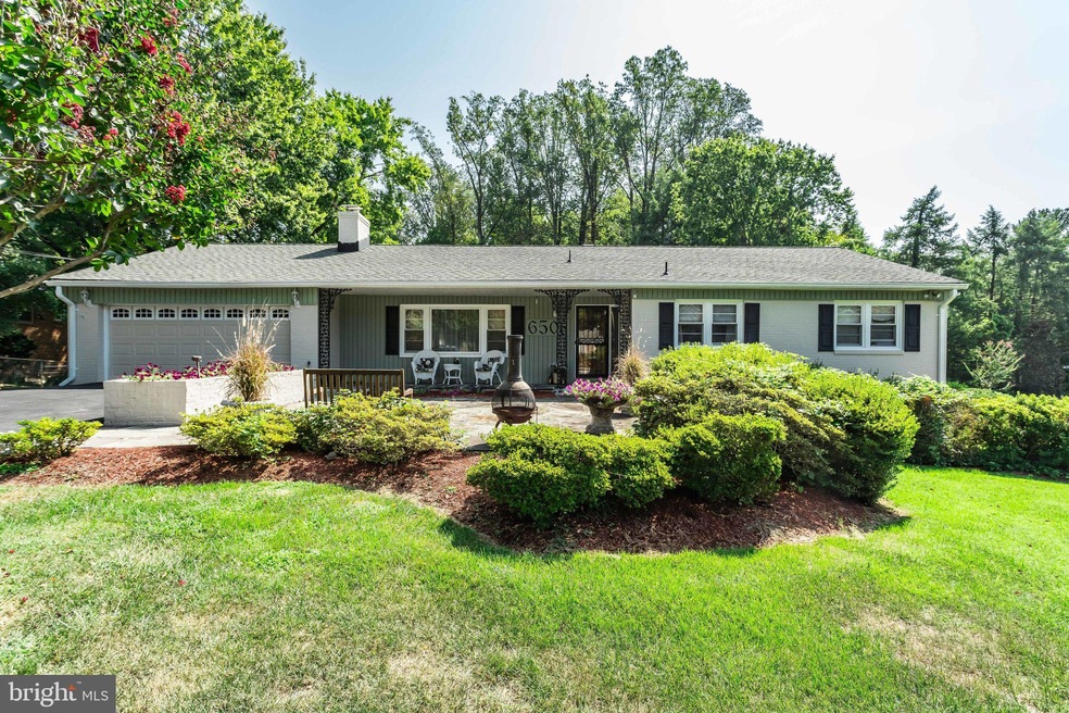 6508 Lily Dhu Ln, Falls Church, VA 22044 - photo 1