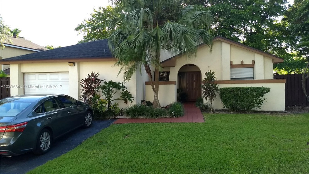 4826 SW 148th Place, Miami, FL 33185 - photo 1