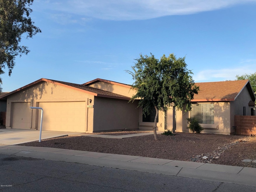 3 Car Garage 4 Bedroom Home!