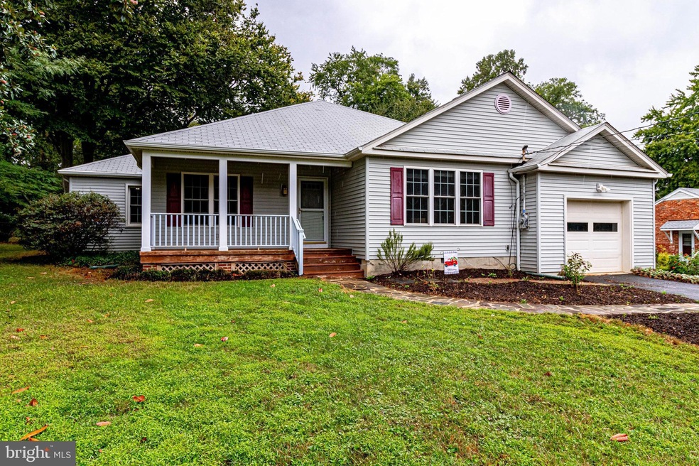 3909 Estel Rd, Fairfax, VA 22031 - photo 1