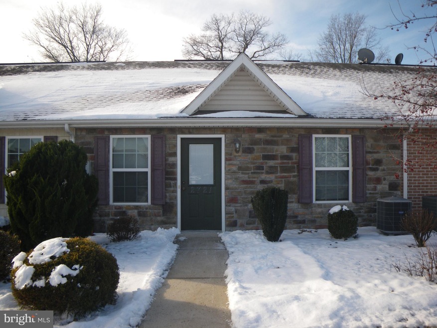 2721 Roosevelt Dr, Chambersburg, PA 17201 - photo 1