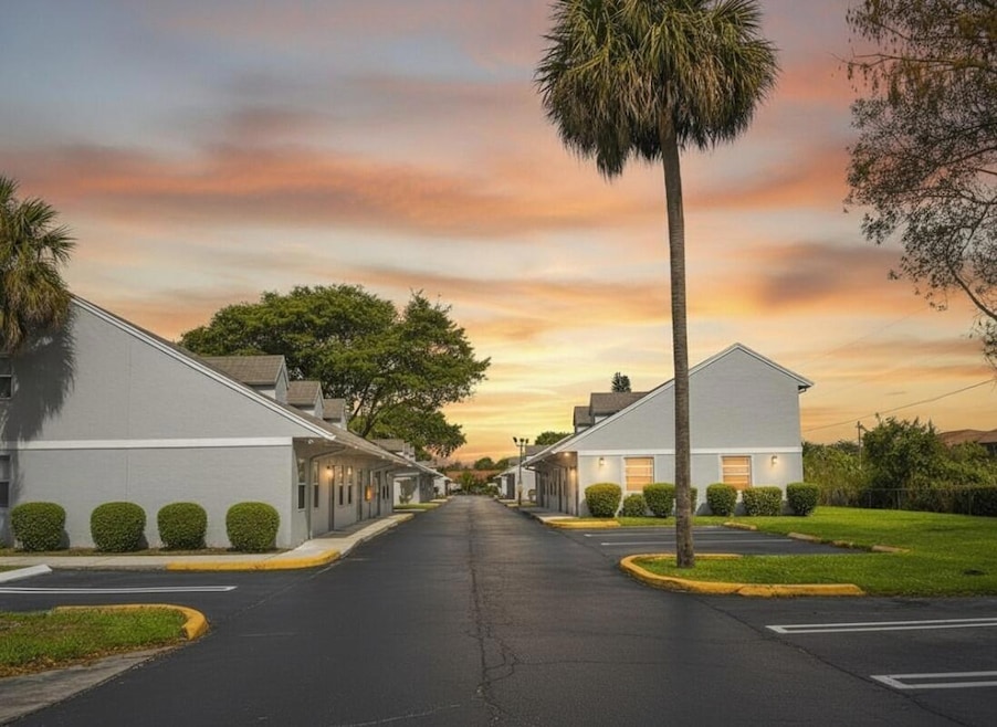 5213 Wallis Rd unit B, West Palm Beach, FL 33415 - photo 1