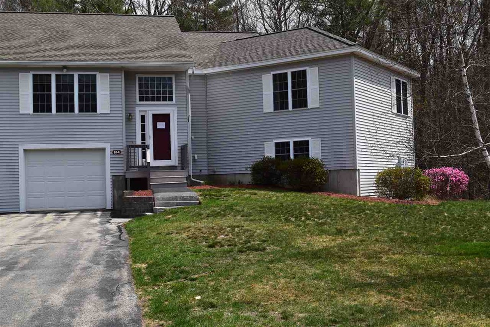 67 Norfolk St unit 4, Hampstead, NH 03841 - photo 1