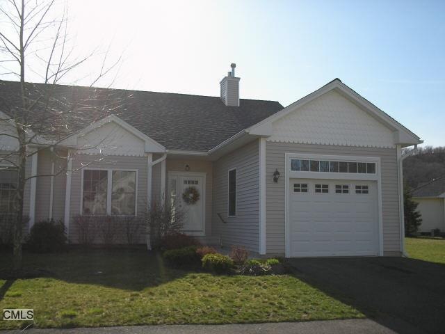 136 Pondview Cir, Beacon Falls, CT 06403 - photo 1