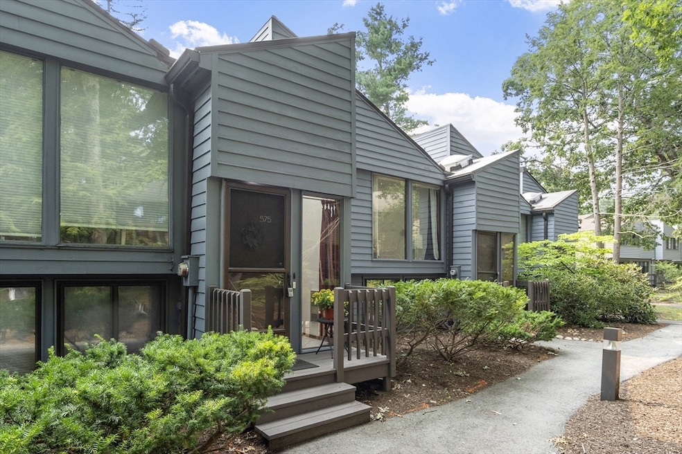 575 Great Elm Way unit 575, Acton, MA 01718 - photo 1