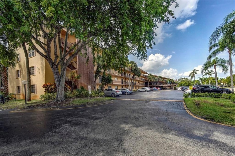 Welcome to this quiet corner of Boca Raton.