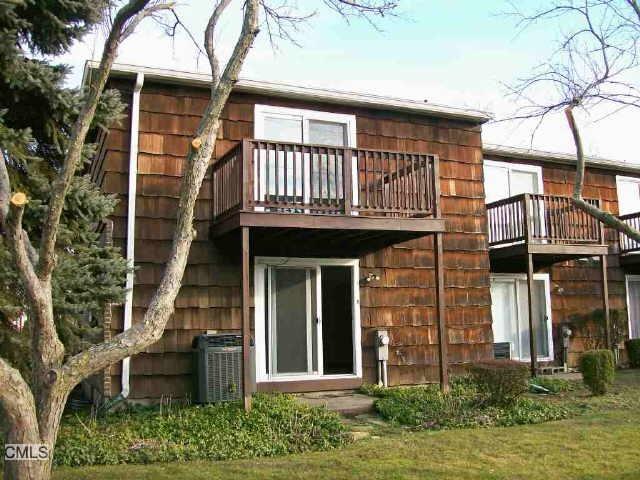 9 Patricia Rd unit K, Bridgeport, CT 06606 - photo 1