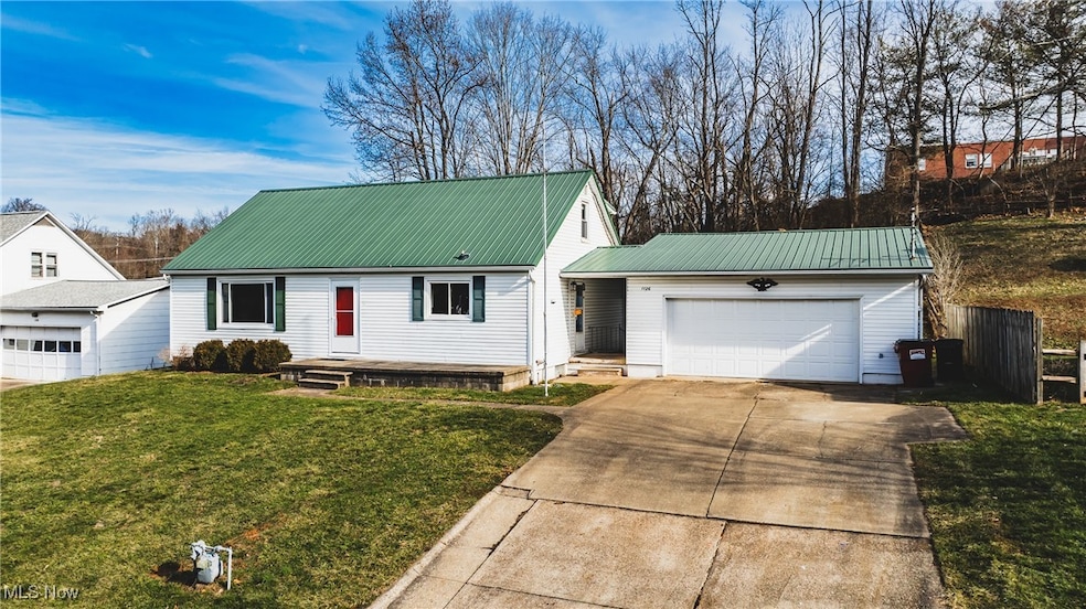 1126 Colegate Dr, Marietta, OH 45750 - photo 1