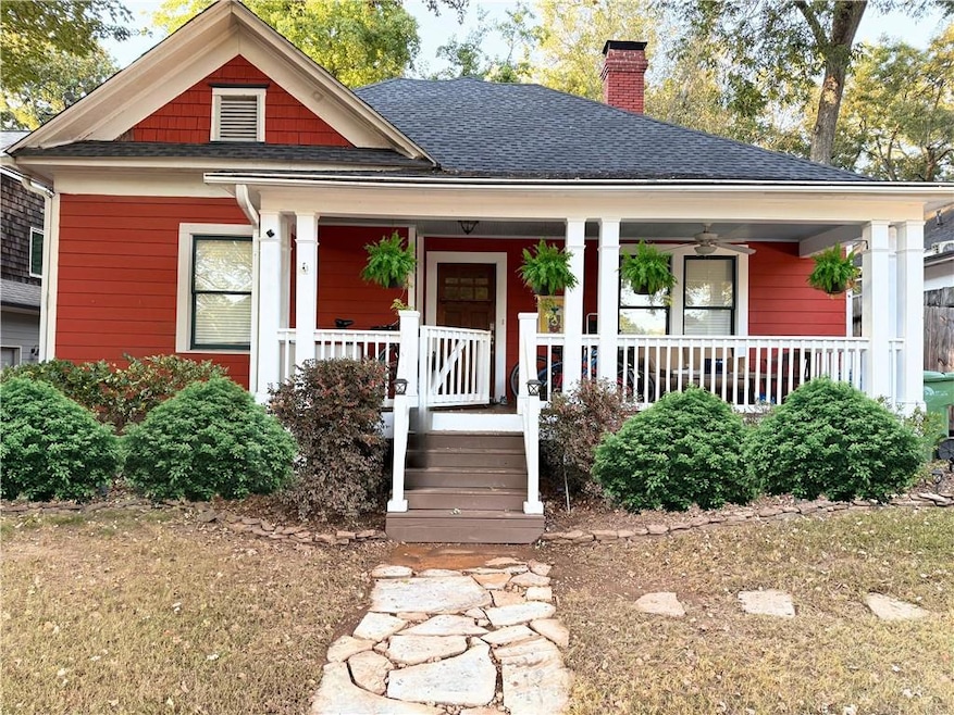 Pending $650,000 • Co-Listing Agent