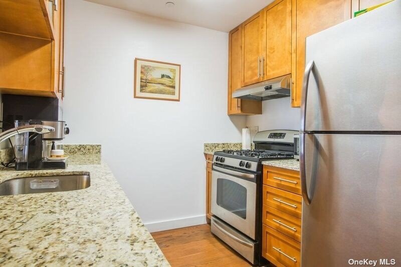 4022 College Point Blvd unit 7Q, Flushing, NY 11354 - photo 1