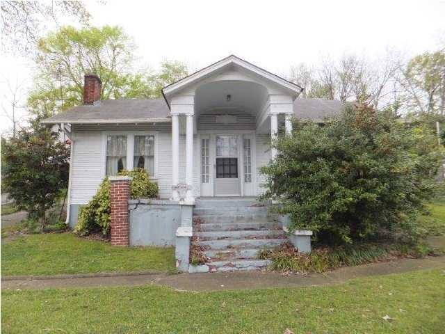 224 Lakeview Dr, Rossville, GA 30741 - photo 1