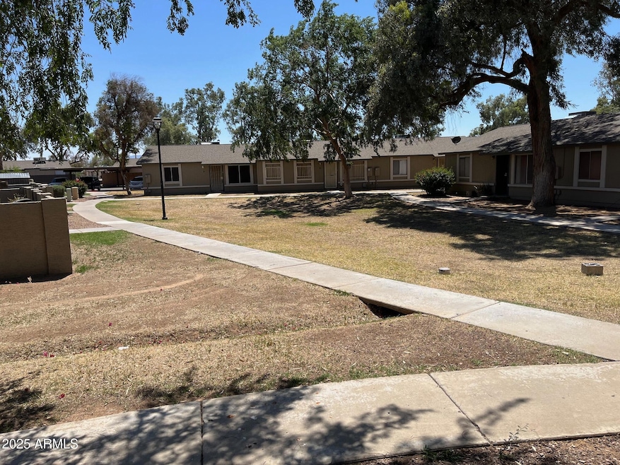 6711 W Osborn Rd unit 138, Phoenix, AZ 85033 - photo 1