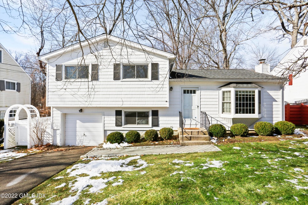 59 Mary Ln, Riverside, CT 06878 - photo 1