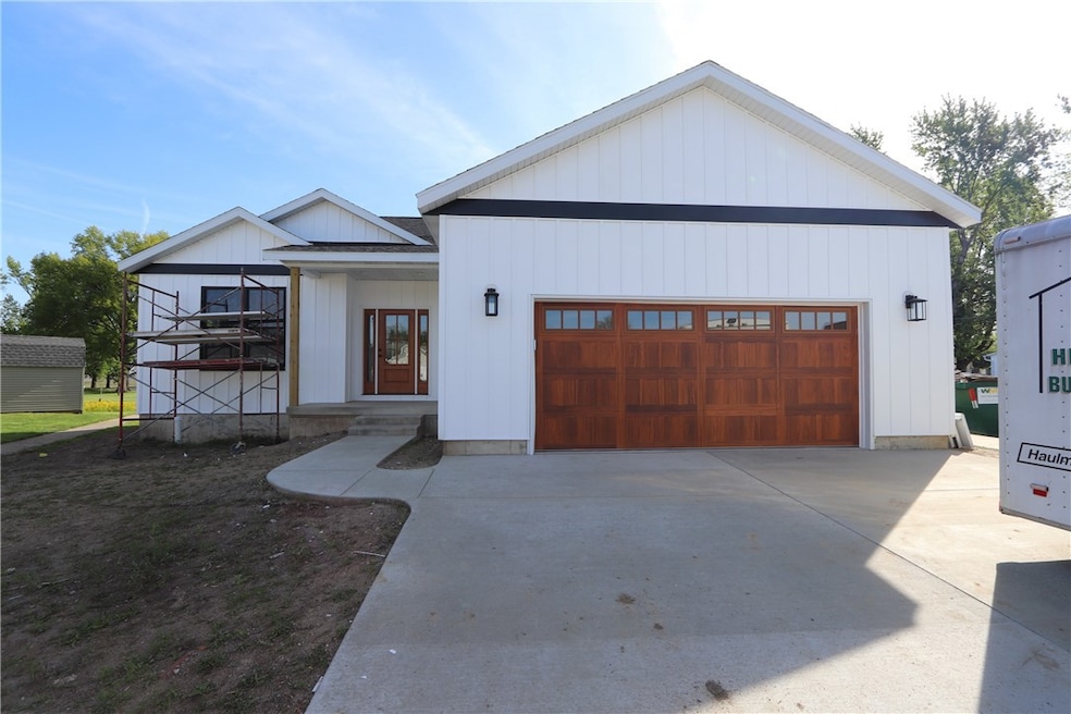 Pending $289,000