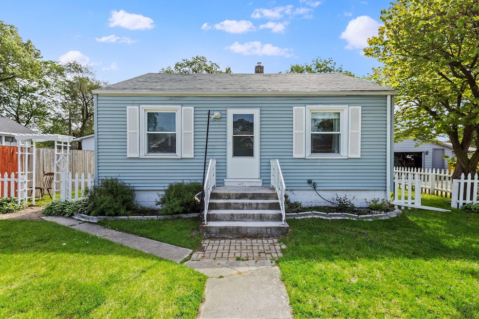 125 N Lindberg St, Griffith, IN 46319 - photo 1