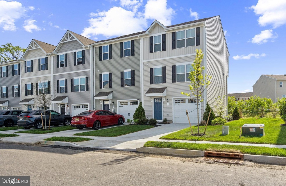 37 F Parsons Blvd, Beverly, NJ 08010 - photo 1