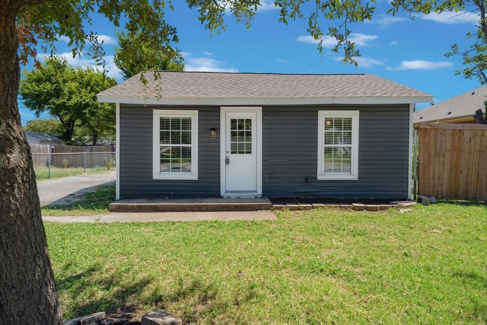 920 Mccully St, Fort Worth, TX 76108 - photo 1