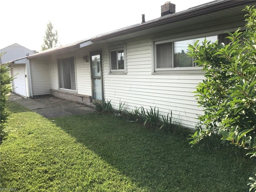 This home is waiting for your own personal touch!
