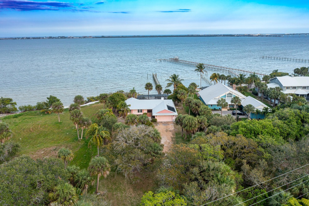 118 N Sewalls Point Rd, Stuart, FL 34996 - photo 1