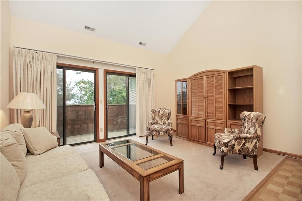 3 Rhodonolia Park unit B2, Norwalk, CT 06850 - photo 1