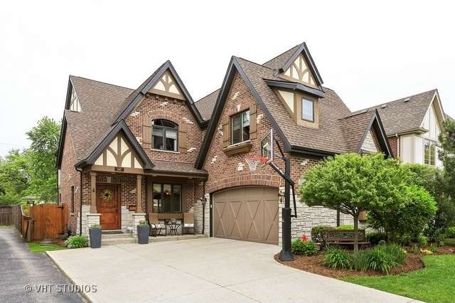 147 N Walnut St, Elmhurst, IL 60126 - photo 1