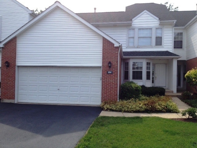 104 Pembroke Cir unit 104, Lake Bluff, IL 60044 - photo 1