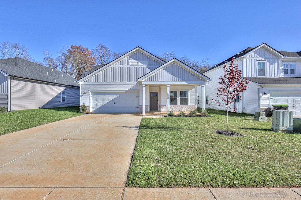 1291 Bluffton Cir, Clarksville, TN 37043 - photo 1